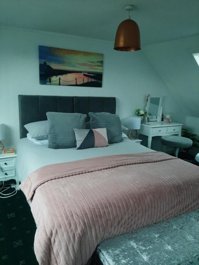 Stunning Riverside Town House With Views Ayrshire Girvan Exteriör bild
