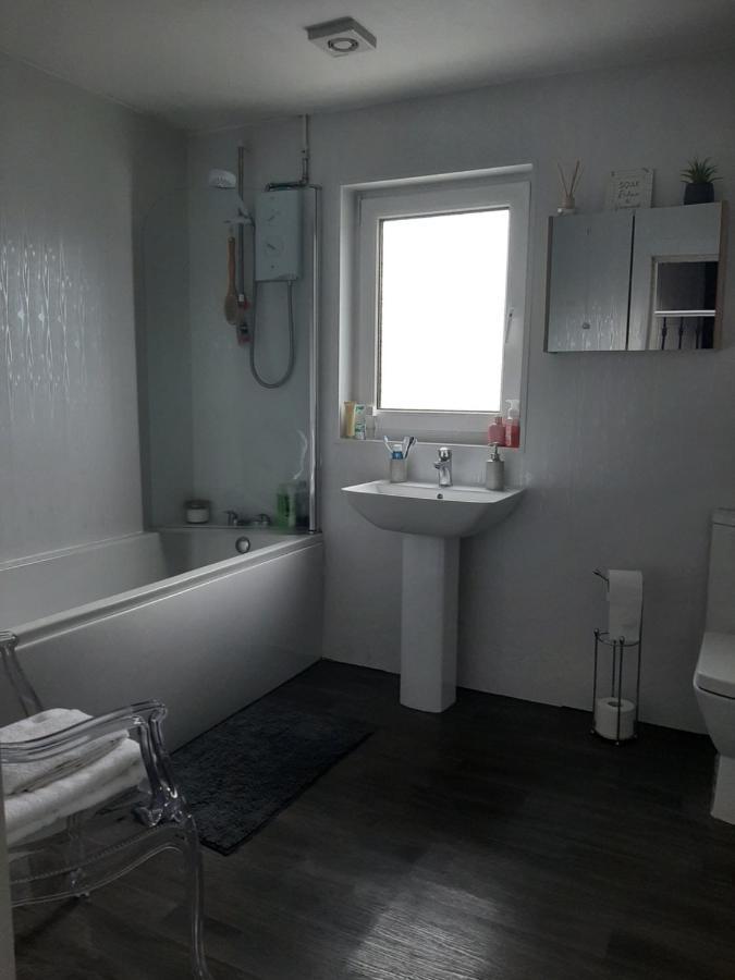 Stunning Riverside Town House With Views Ayrshire Girvan Exteriör bild