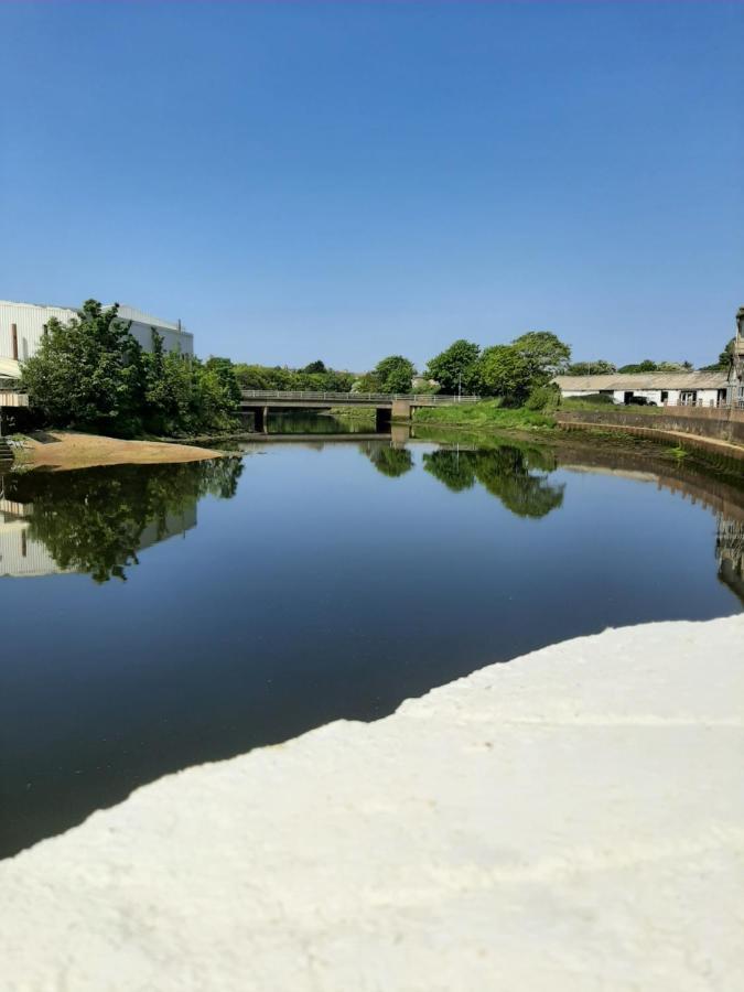 Stunning Riverside Town House With Views Ayrshire Girvan Exteriör bild