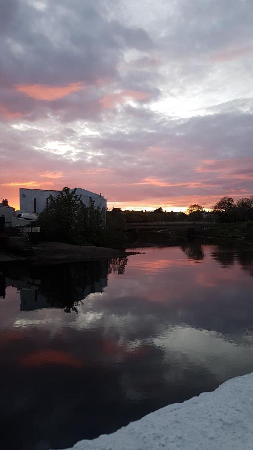 Stunning Riverside Town House With Views Ayrshire Girvan Exteriör bild